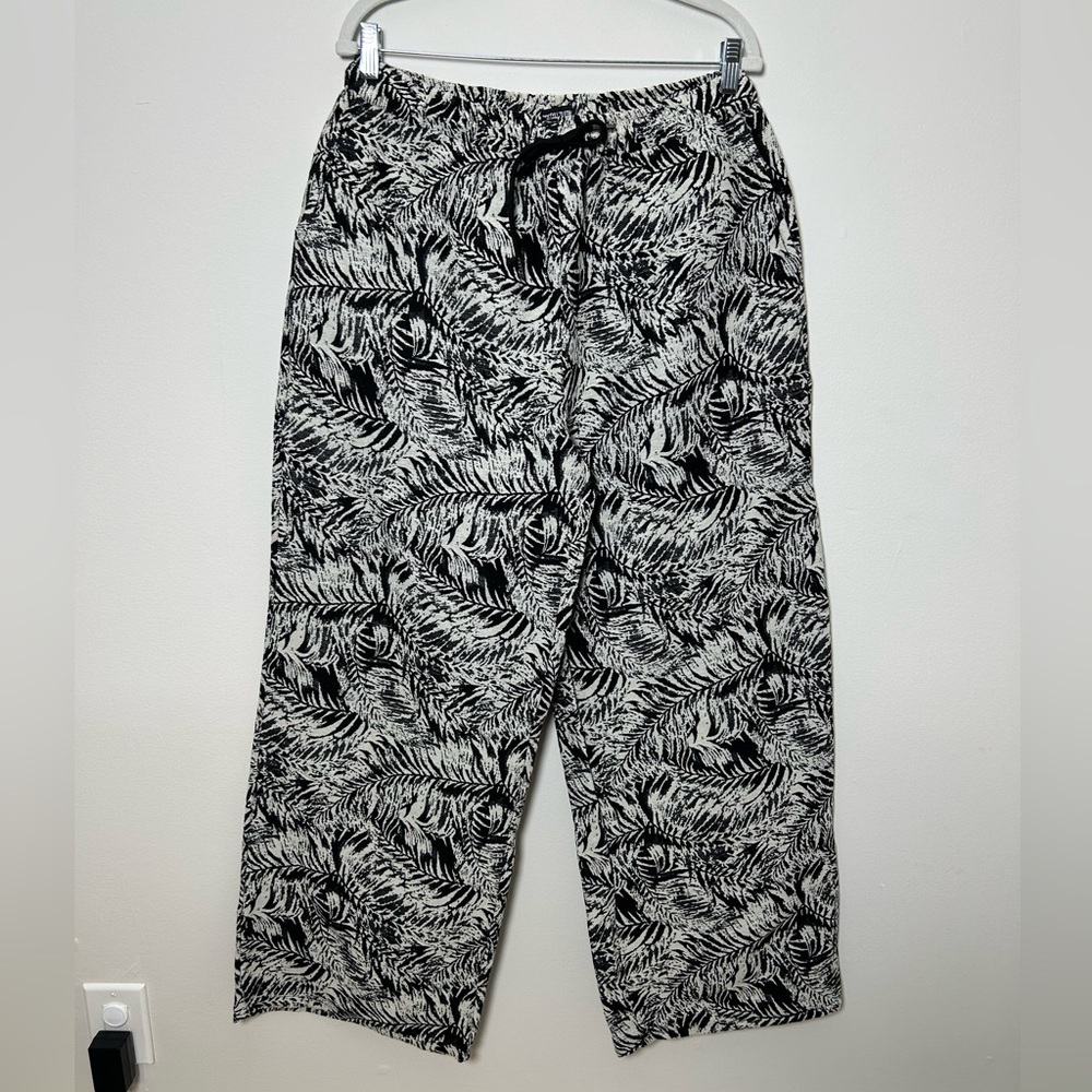 PrettyLittleThing Printed Jacquard Drawstring Waist Wide Leg Joggers